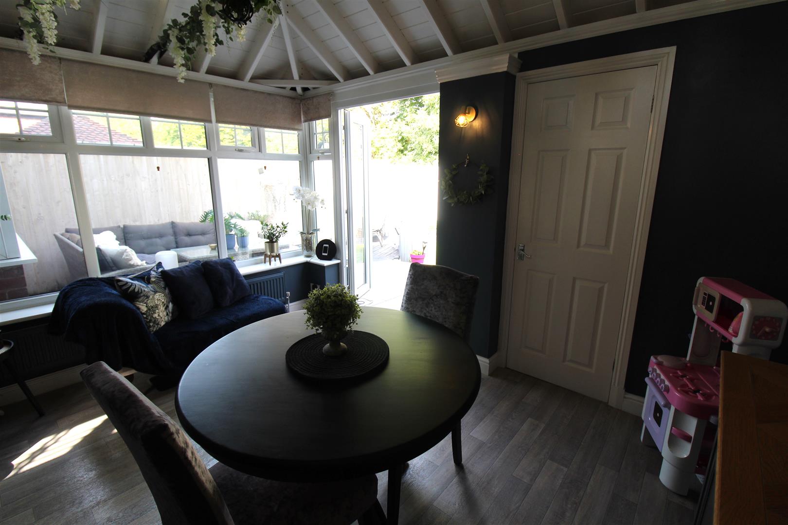 Longfield Road, Hartshill, Stoke-On-Trent